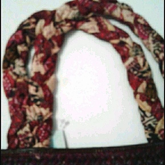 Beige & Crimson Red Boho Print Large Beach Weekend Tote Bag - Picture 5 of 10